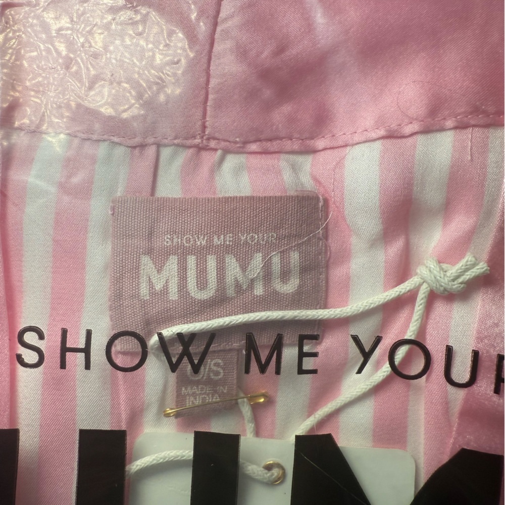 Show Me Your Mumu x Curateur "The Harlow" Robe - Picture 6 of 7